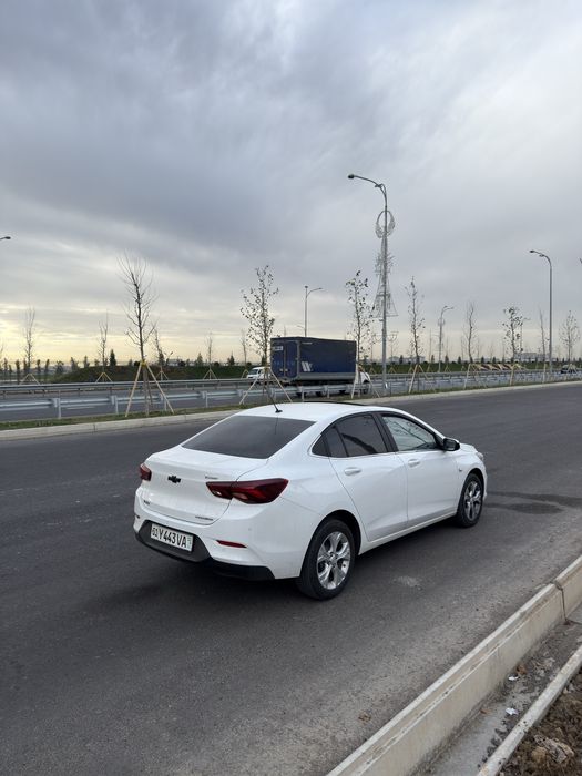 Chevrolet Onix premier