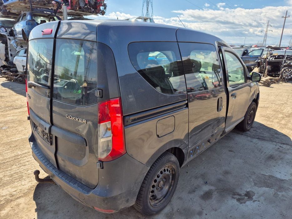 Dezmembram Dacia Dokker, an 2015, 1.6 benzina, cutie manuala