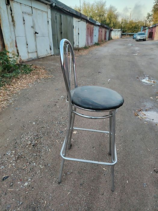 Стулья барные, б/у
