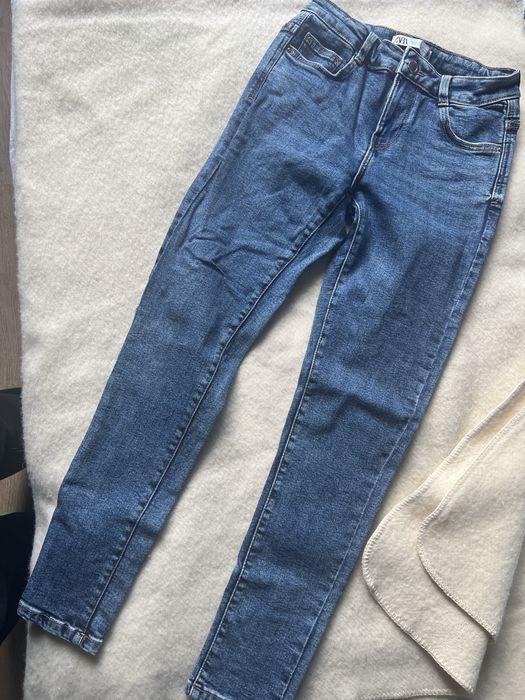 Дънки Zara, Twinset, Scotch &Soda и други.