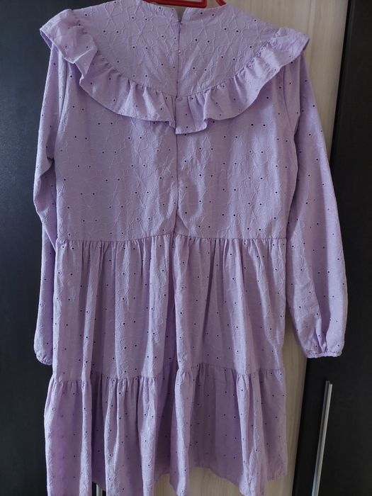Рокля в лилав цвят