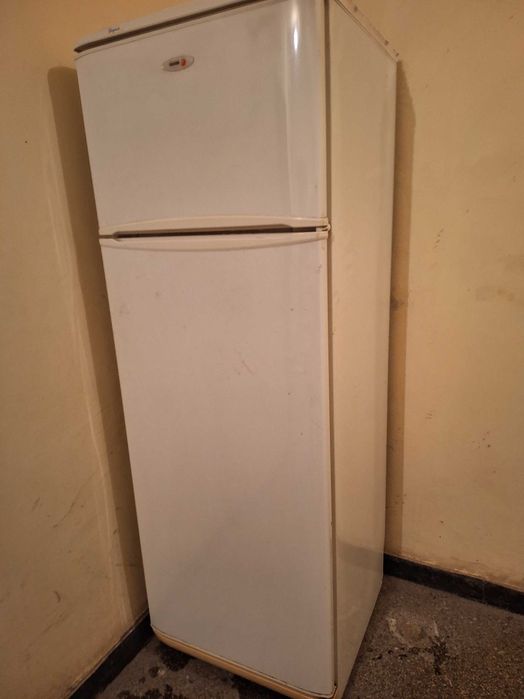 Хладилник Fagor с камера