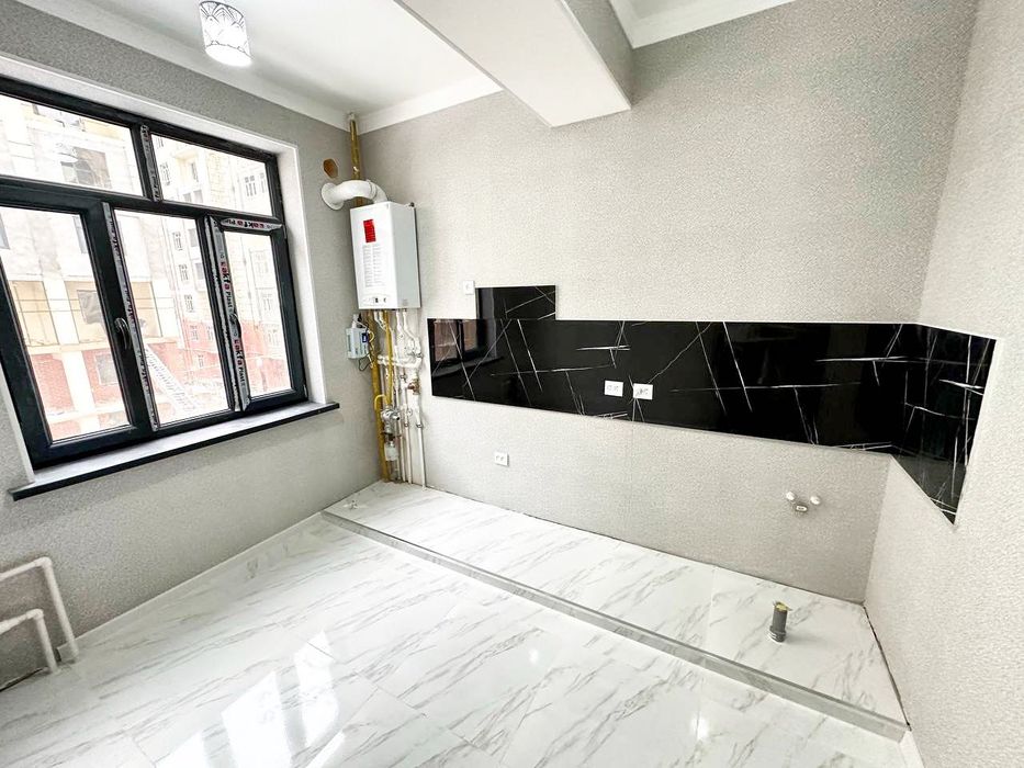 Яшнабад ЖК Азия Хаус срочно продается квартира Евроремонт  2/3/8  58м2