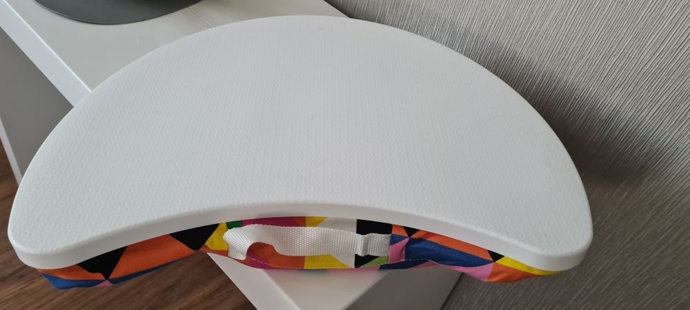 Suport laptop din plastic cu textil si granule polistiren