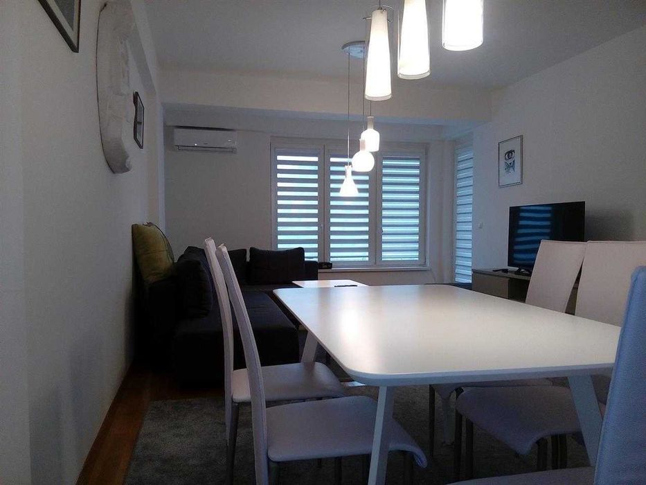 Дава се под наем Двустаен апартамент в Бургас, Славейков - 54 кв.м за 244.8 € - Снимка #3