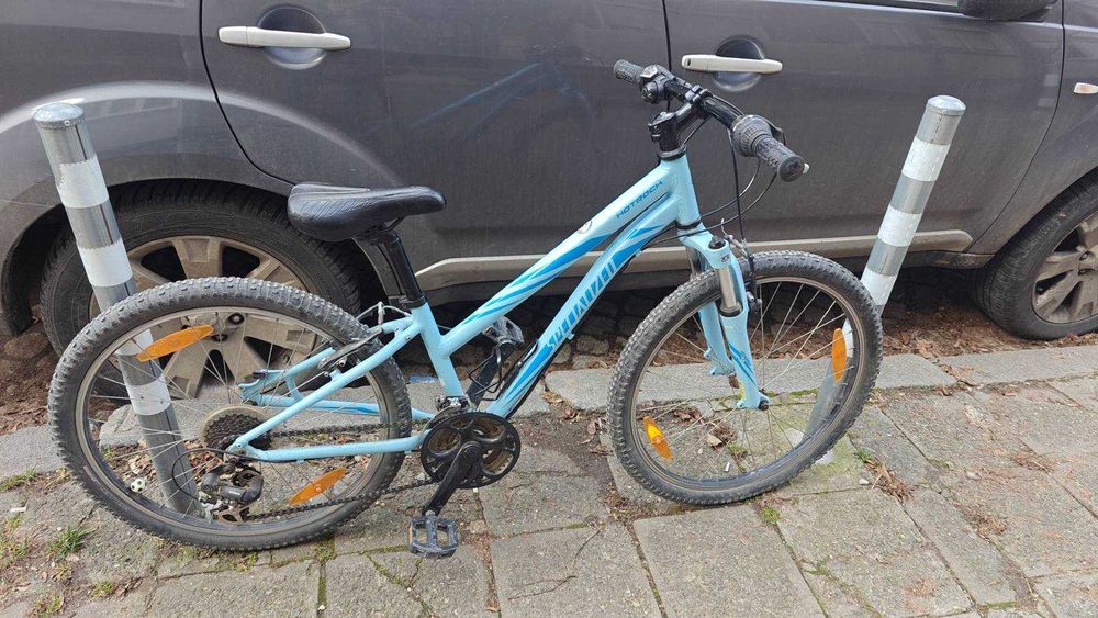 Велосипед, колело Specialized Hotrock 24 цола инча. Добро състояние.