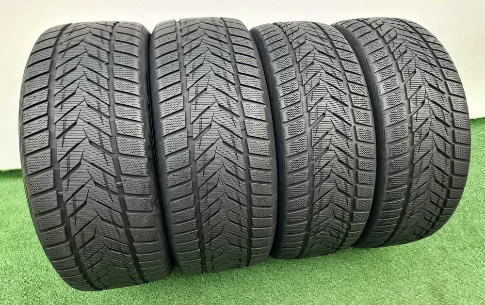 4бр. 235/45/19 и 255/45/19 VREDESTEIN Wintrac Xtreme S- зимни