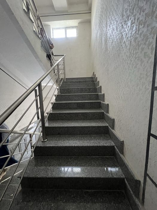 Квартира сотилади 3 хонали