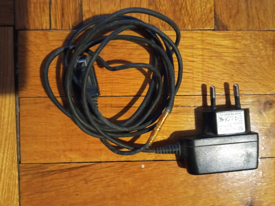 Силиконов гръб и зарядно за телефони