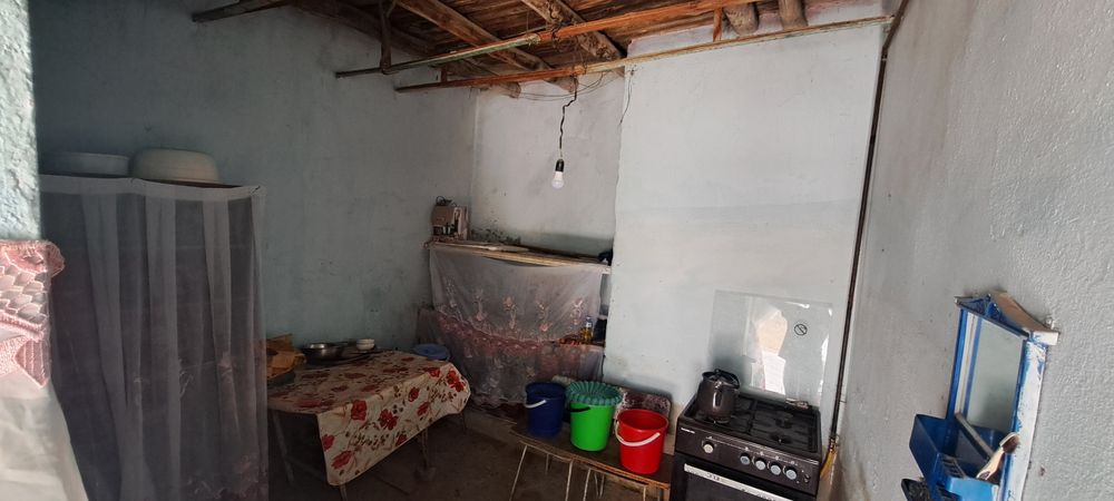 Ховли уй сотилади !