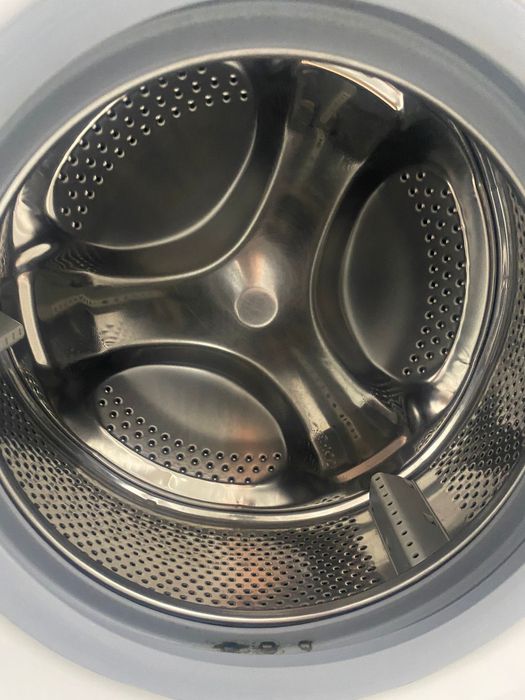 Стиральная машина есть дефект