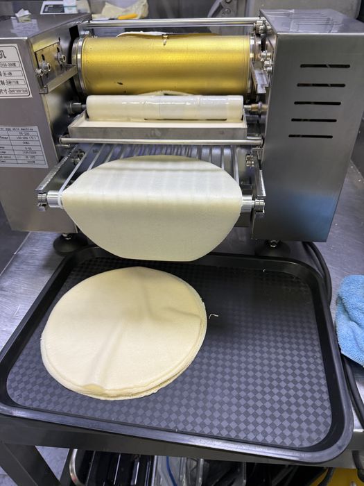 Mașină de facut clătite