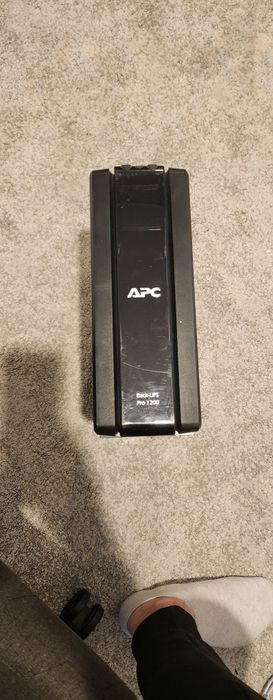 UPS APC Pro 1200