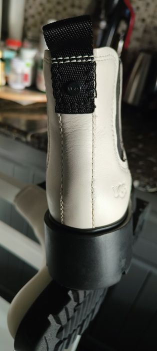 Ghete Chelsea UGG piele alb 37 originale