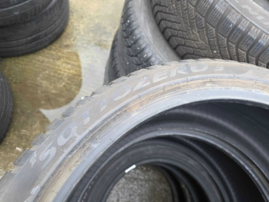 2бр Зимни гуми 255 35 21 - Pirelli