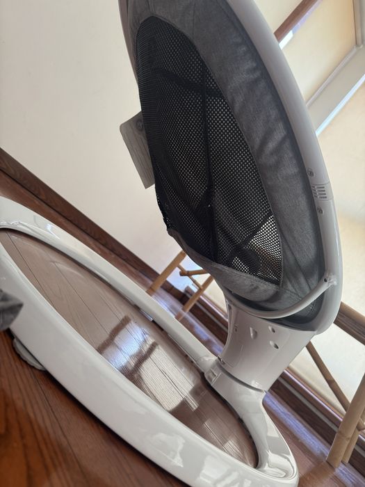 Leagan electric pentru bebelusi