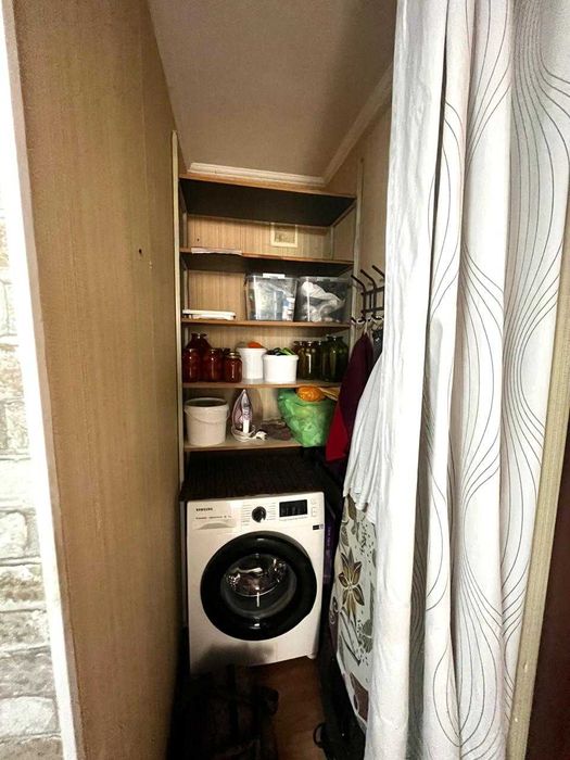 Продаётся 2 комн квартира