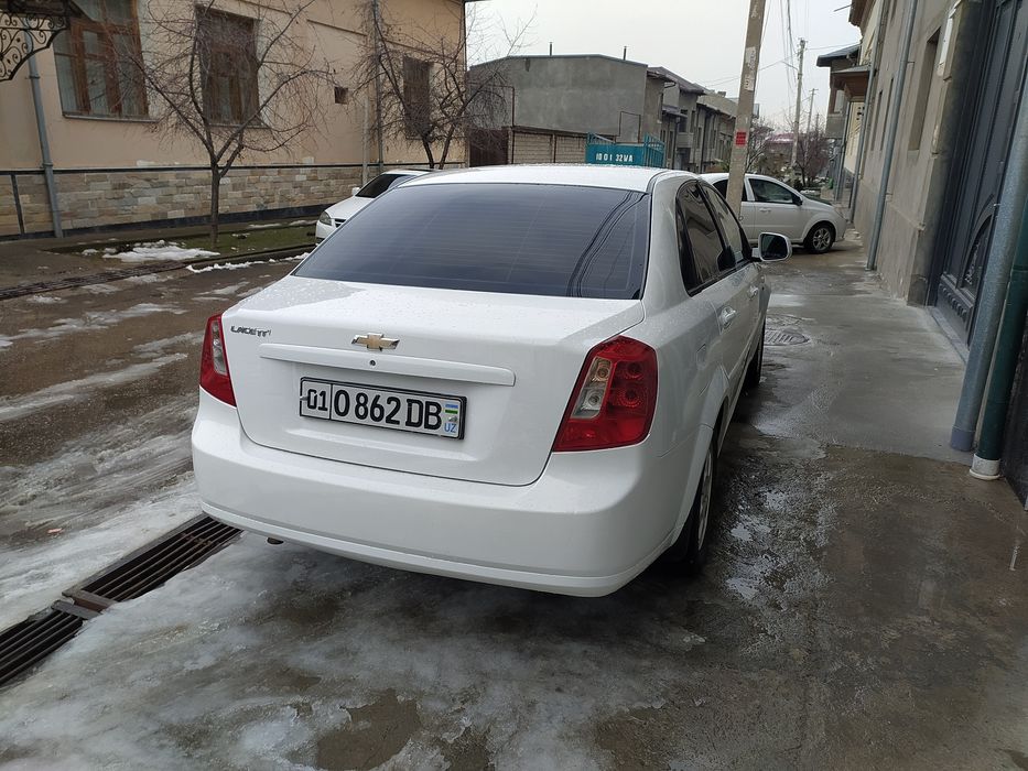 Jentra sotiladi 2019 probeg 122, 3 ta petno, 8600$  luyk yoq