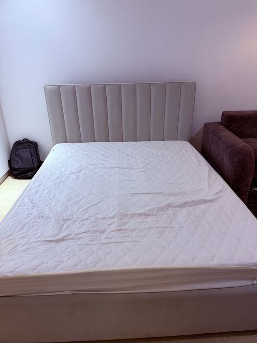 Матрас 160*200. Б/у