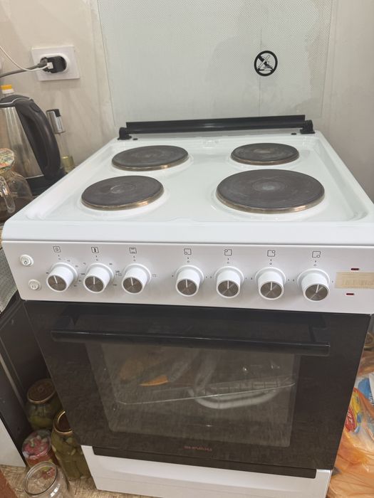 Продам элетрическую плиту