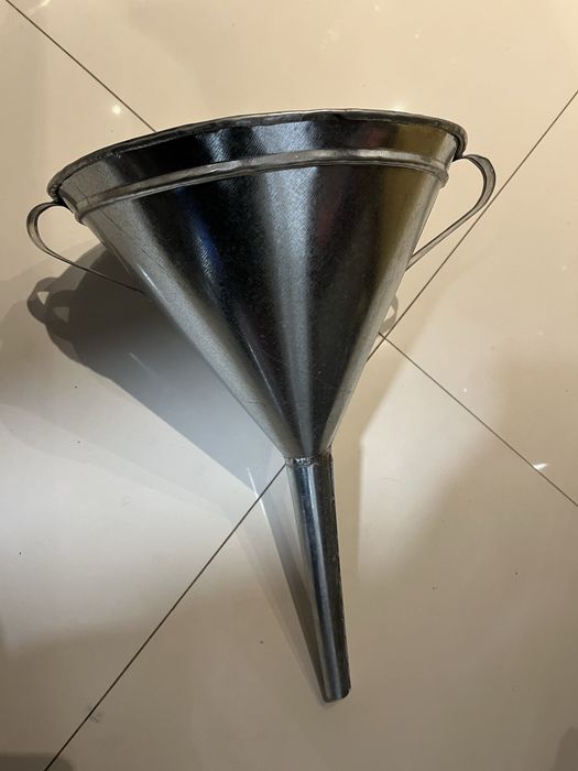 Pâlni mici 25 ron si 35 mari