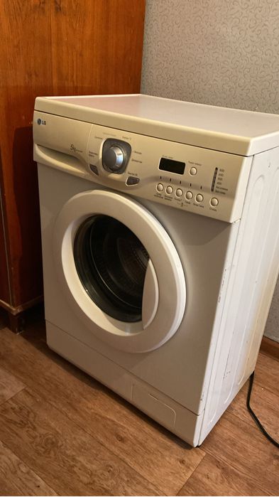 LG хорошая стирка 5кг
