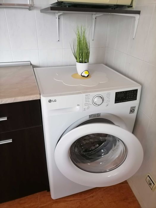 Отличен, 2-стаен апартамент под наем.