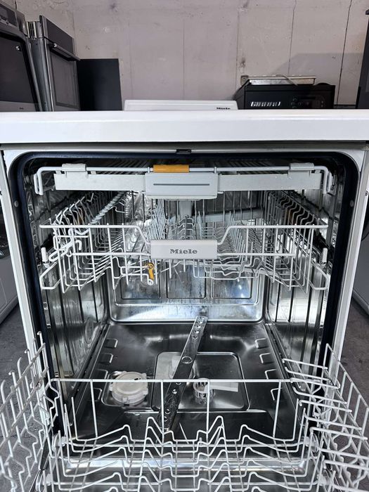 Съдомиялна +гаранция. MIELE свободно стояща 60см. Доставка за София