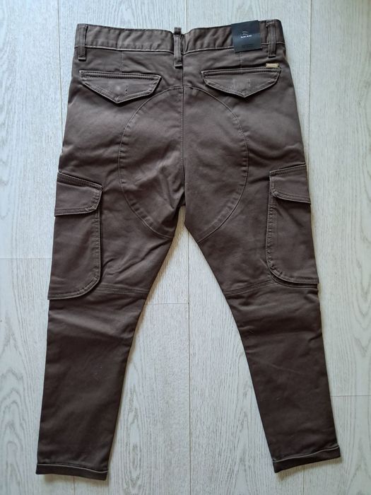 Dsquared - мъжки панталон .Намален от 104 на 54 лв