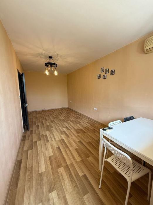 Продава се Тристаен апартамент в Варна, Левски - 79 кв.м за 2450 €/кв.м - Снимка #4
