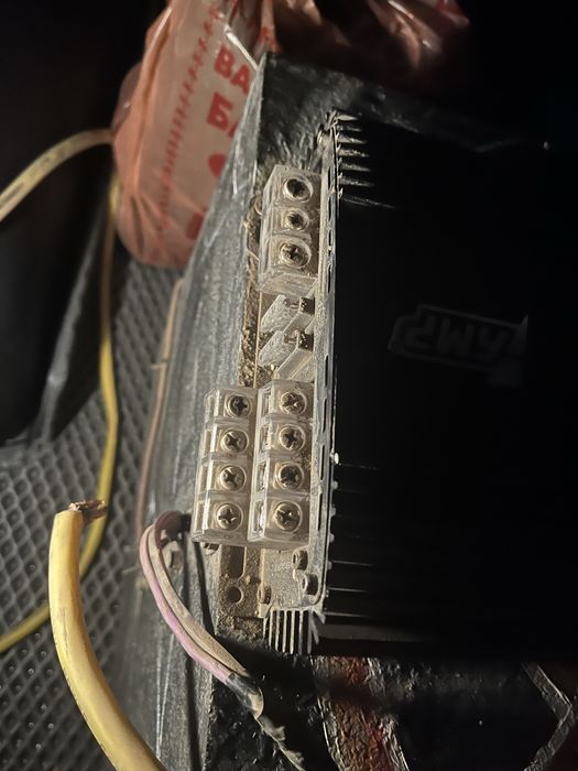 Продам саб с уселителем и маноблогом