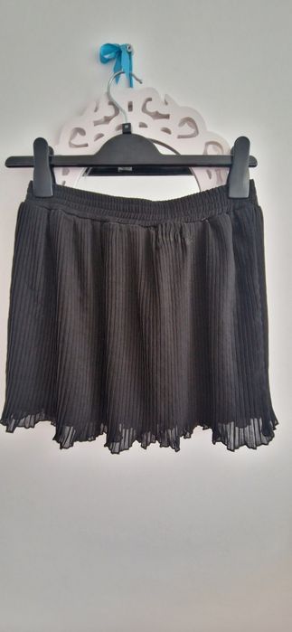 Fusta scurta plisata neagra