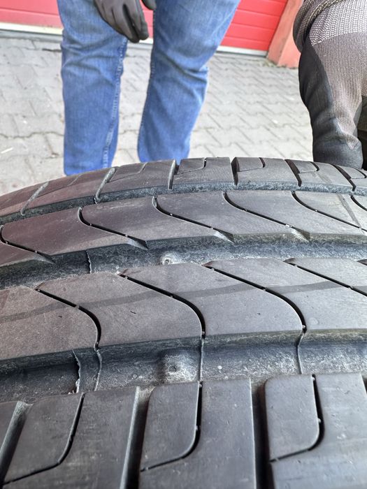 Pirelli Cinturato P7 225/45/18. 91Y DOT 0824