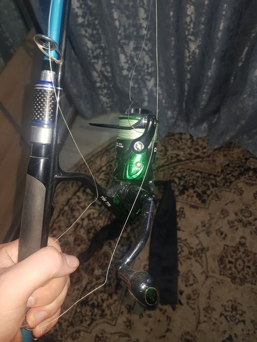 Продам спиннинг в сборе