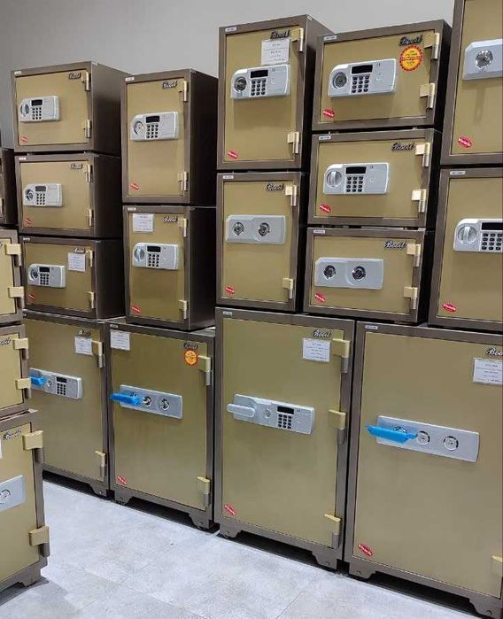 Огнестойкий сейф Booil TOPAZ BST-750