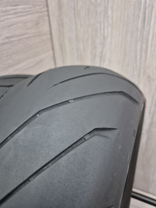 Set anvelope moto 120 70 17 cu 180 55 17 Pirelli Angel dot 2020