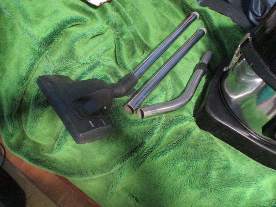 aspirator profesional numatic