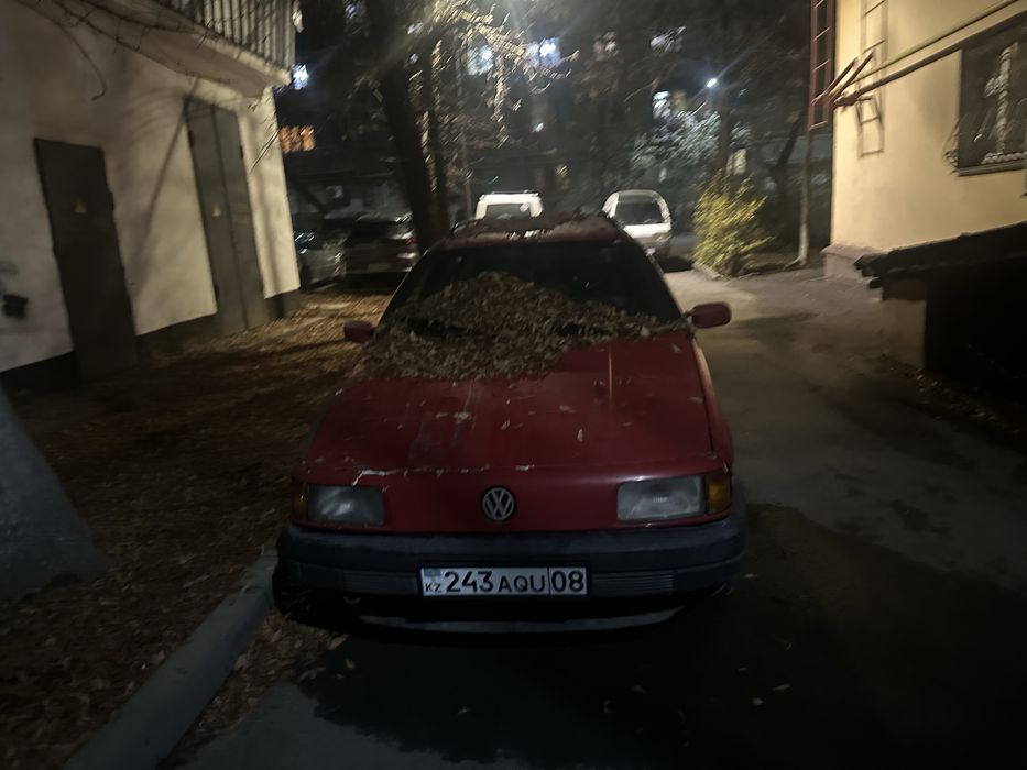 Привозной мотор свежий салон средний