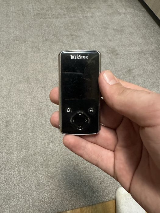 Ретро МП3 плеър за слушане на музика