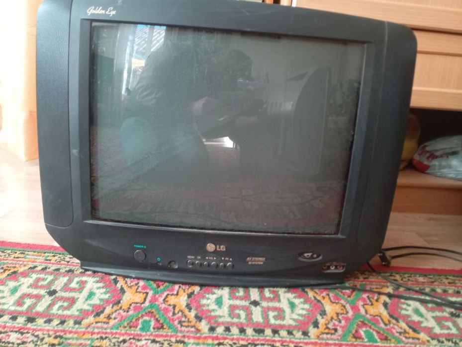Продам два телевизора