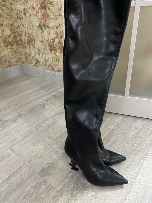 Продам сапоги YSL обувь