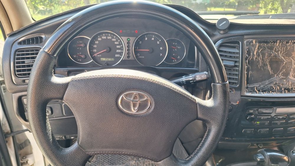 Продам тойота ленд крузер 100