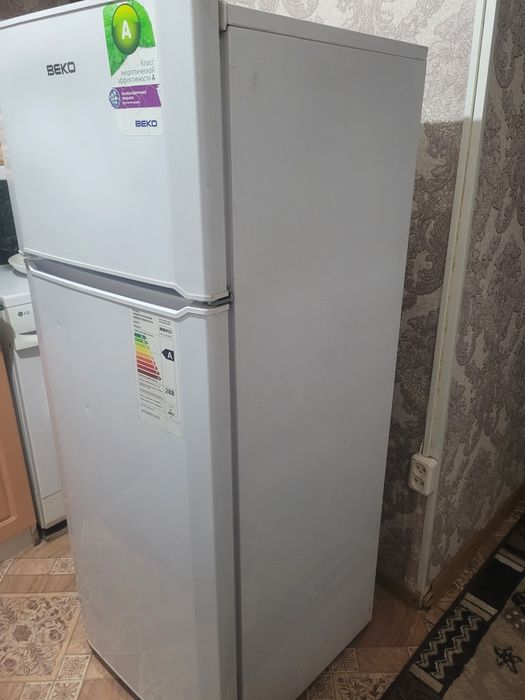 Холодильник б/уу