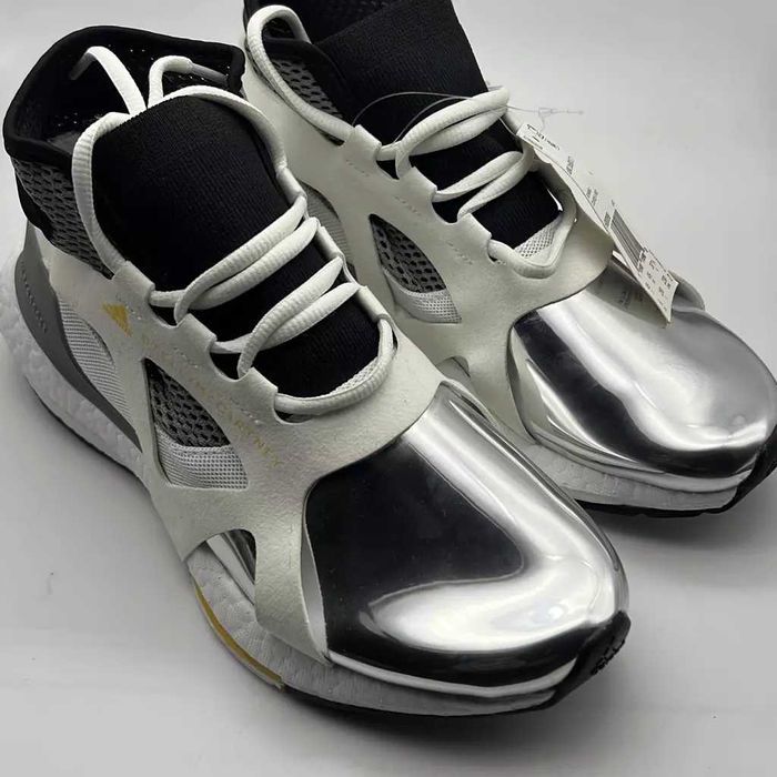 РАЗПРОДАЖБА Оригинални  дамски обувки ADIDAS STELLA McCARTNEY Ultraboost размери EU38, 41 1/3