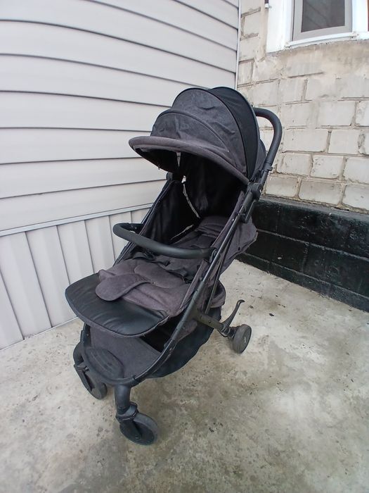 Продам детскую коляску