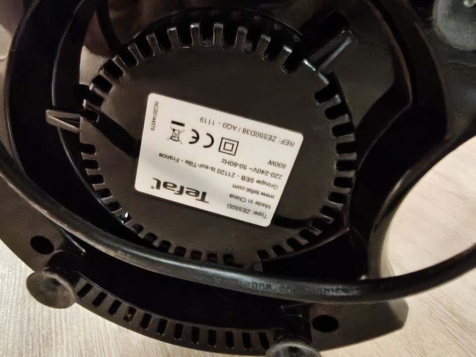 Сокоизстисквачка и Цитруспреса TEFAL ZE550D38 ВМЕСТИМОСТ КАНА ЗА СОК 2 L, СИВ