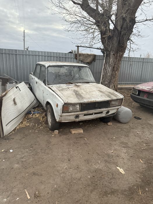 Продаестя ваз 2105 срочнооо