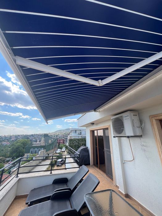 Продавам тента с чупещо рамо за тераса.