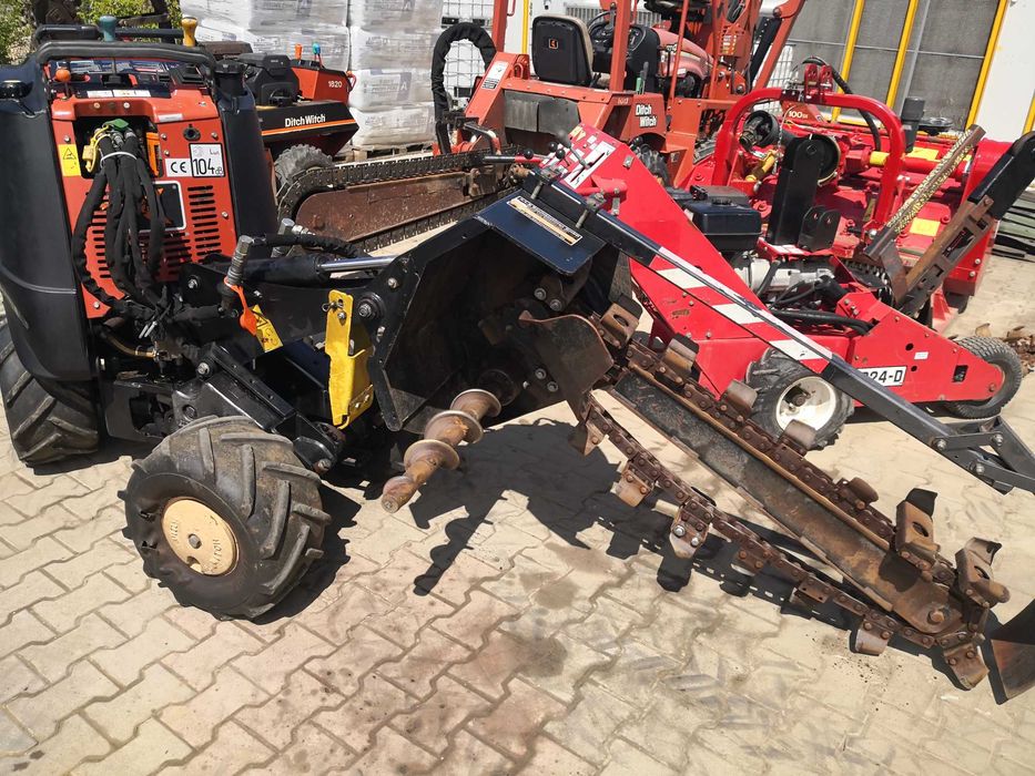 Utilaje multifuncționale Ditch Witch pentru lucrări de peisagistică