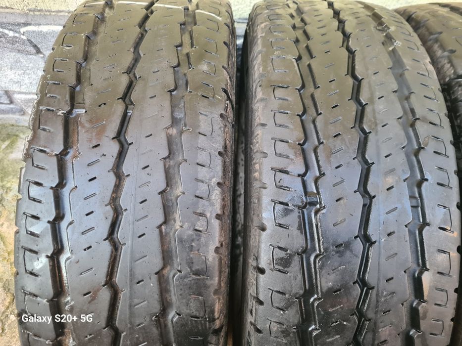225/75 R16 CP Continental Vanco Cemper